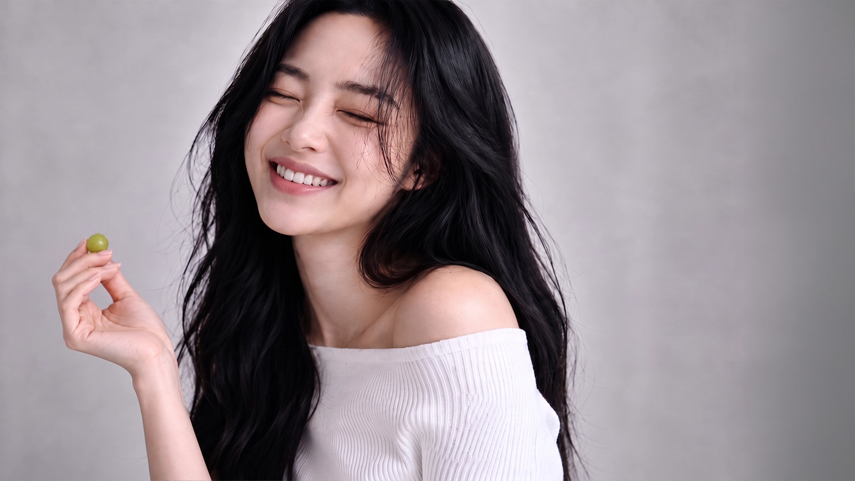 플래티네이트 메인 비주얼 두 번째 이미지