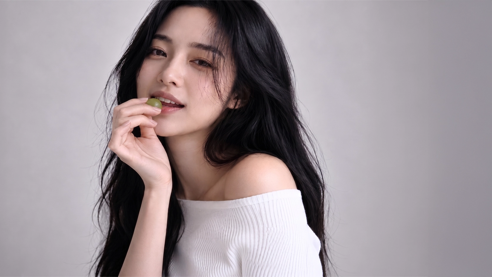플래티네이트 메인 비주얼 첫 번째 이미지